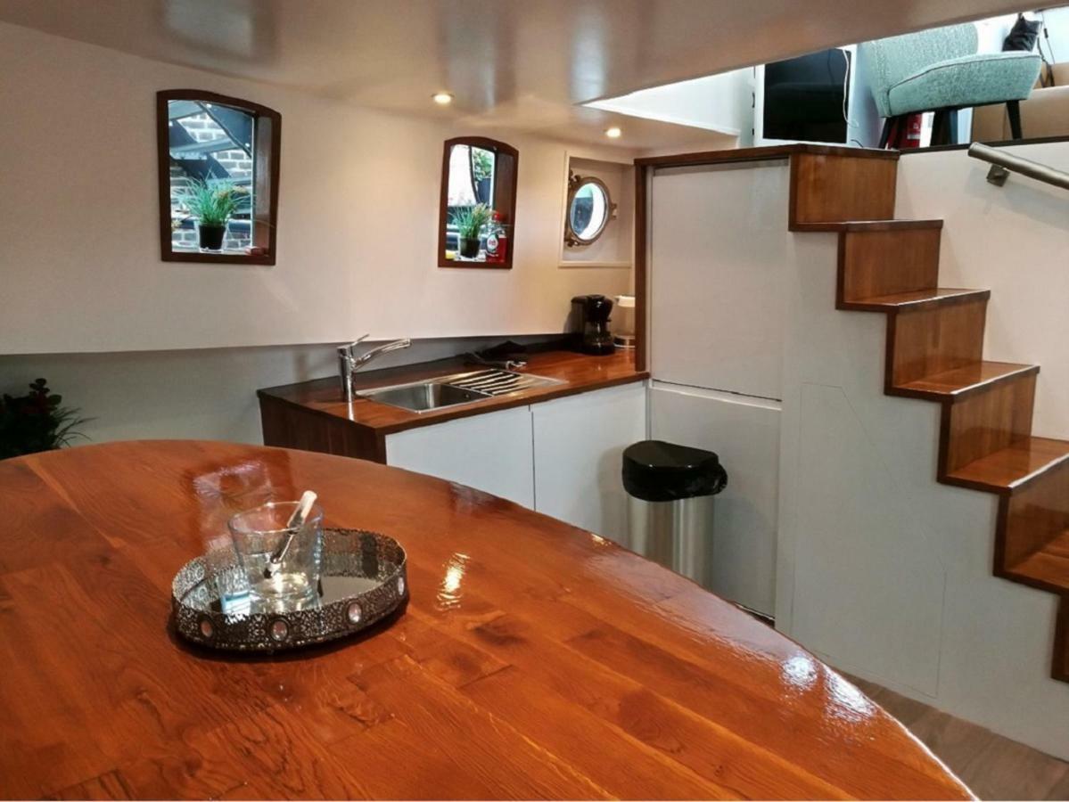 Houseboat Rose Apartment Amsterdam Exterior photo