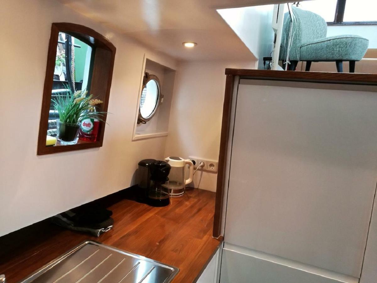 Houseboat Rose Apartment Amsterdam Exterior photo