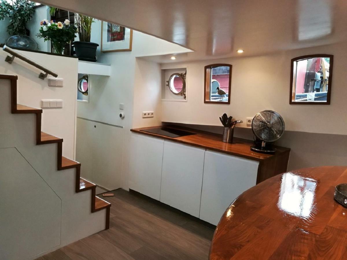 Houseboat Rose Apartment Amsterdam Exterior photo